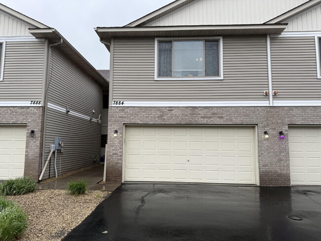 Building Photo - Spacious 4-Bedroom Home in Scenic Lino Lakes – Modern Comfort Meets Suburban Charm!