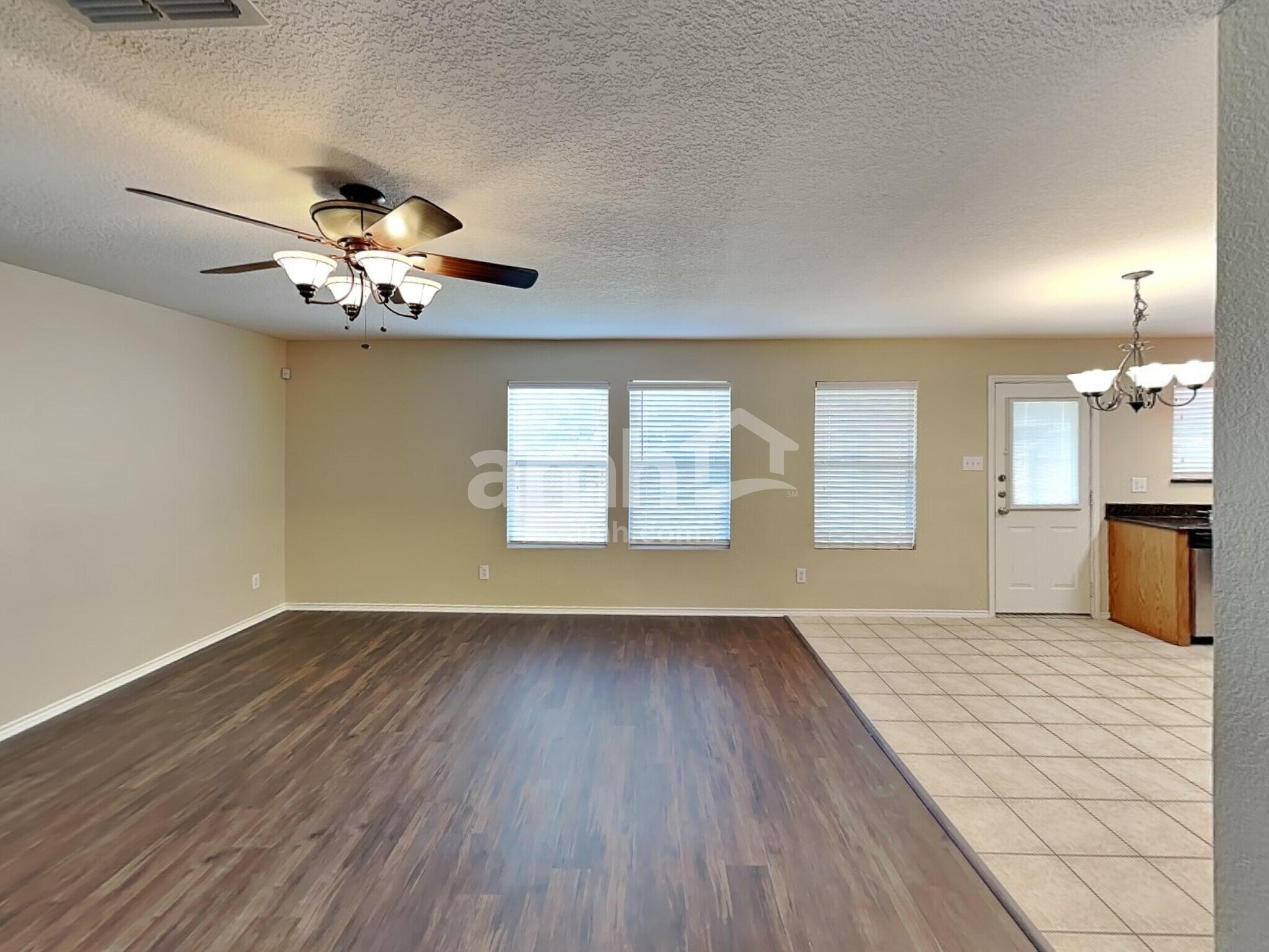 Building Photo - 8514 Silver Brush