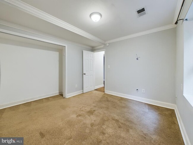 Building Photo - 2232 Aquia Dr