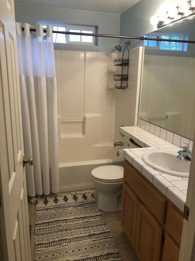 Building Photo - 20205 Star Ridge Ct
