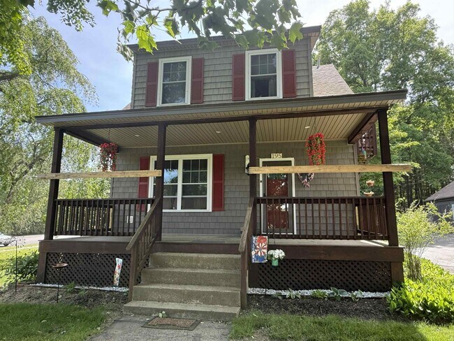 Building Photo - 195 Rockingham Rd