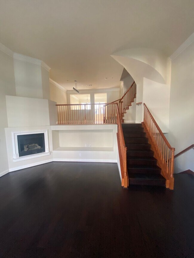 Building Photo - $4,290 / 4 BR -2170 SF - STUNNING SAN JOSE HOME IN BERRYESSA A MUST SEE!