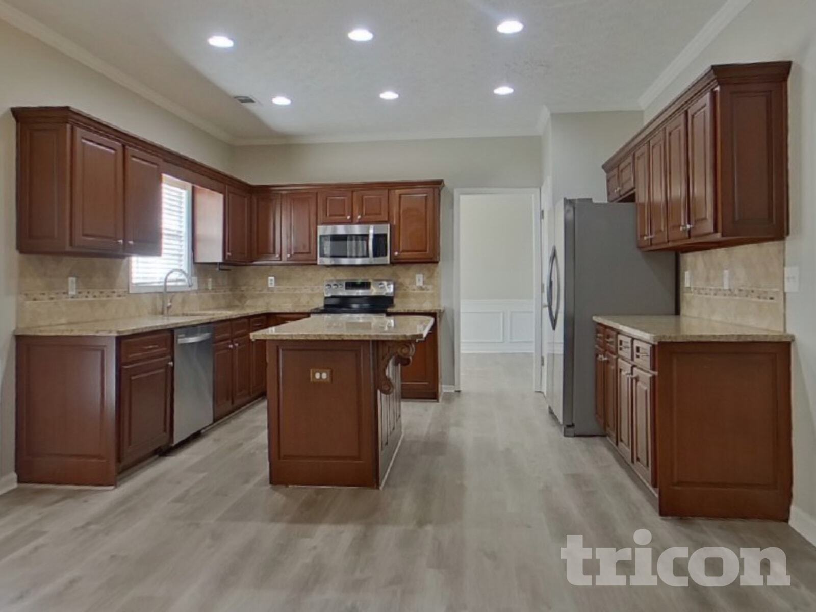 Building Photo - 1560 Highland Farm Dr