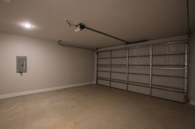 Building Photo - Luxury 3 Bedroom 2 Bath Townhomes in Bullard ISD!
