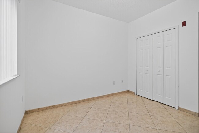 Building Photo - 7085 Nova Dr