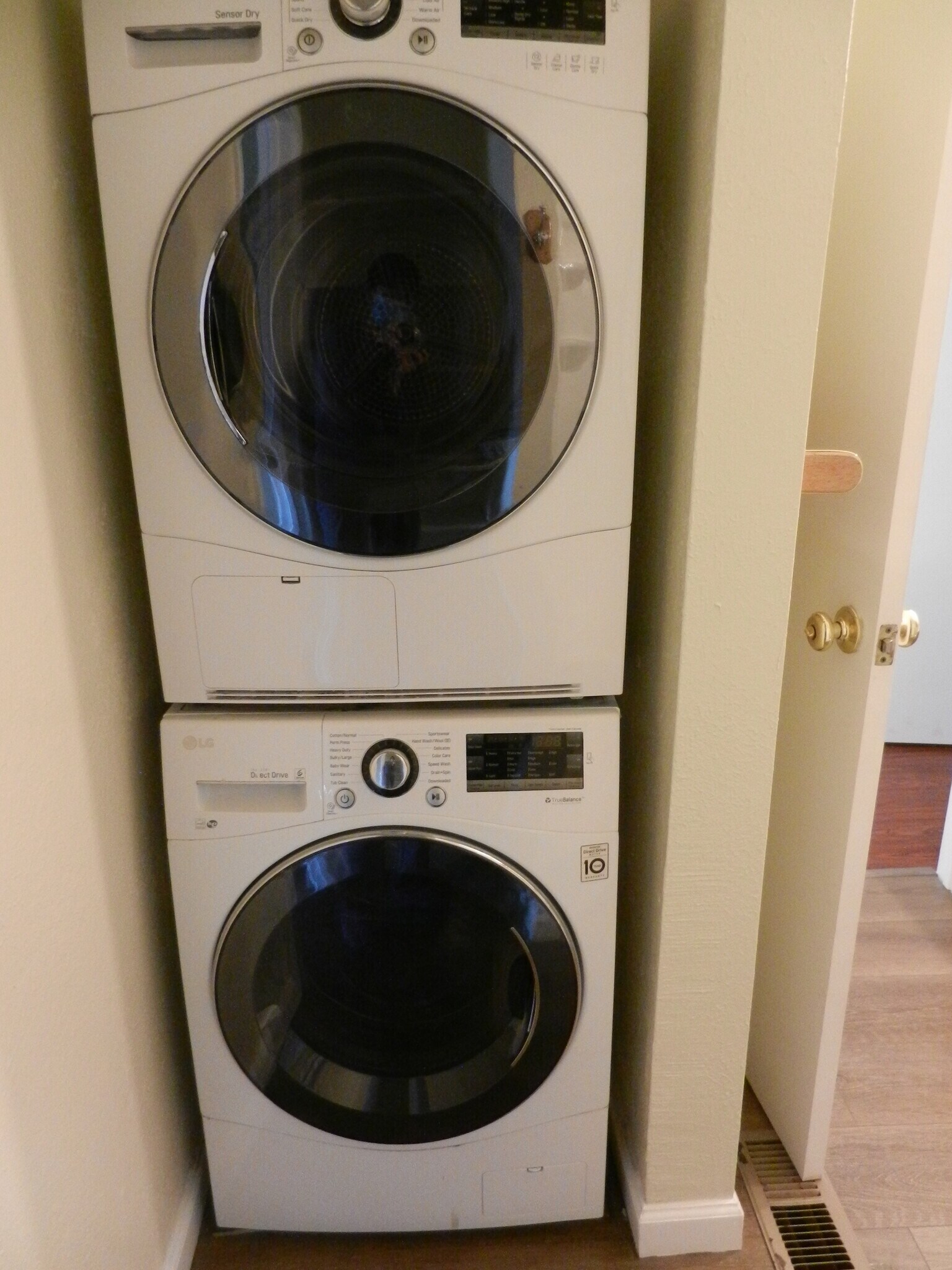 Building Photo - 2760 W 86th Ave