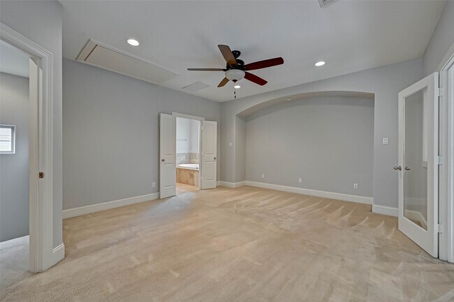 Building Photo - 2906 Leeland St