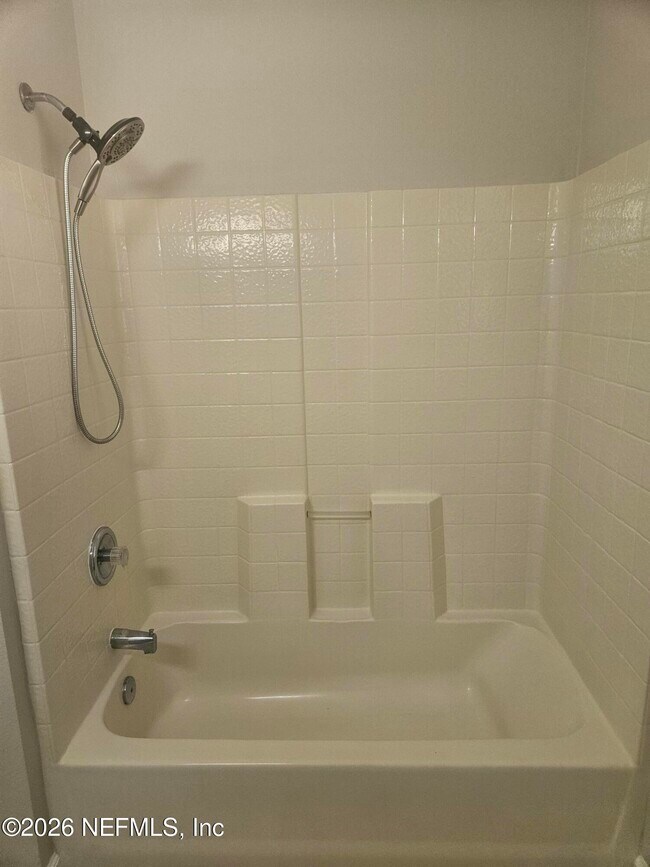 Building Photo - 10550 Baymeadows Rd