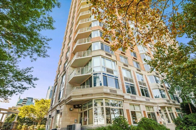 Building Photo - 20 2nd St