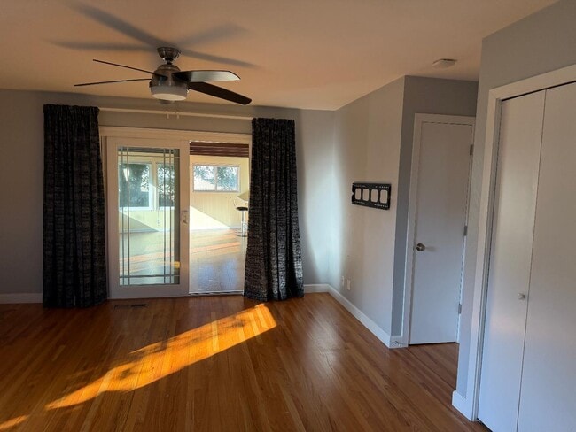 Building Photo - 3415 Isherwood Pl