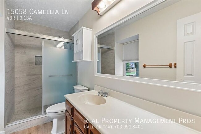 Building Photo - 15058 Camellia Ln