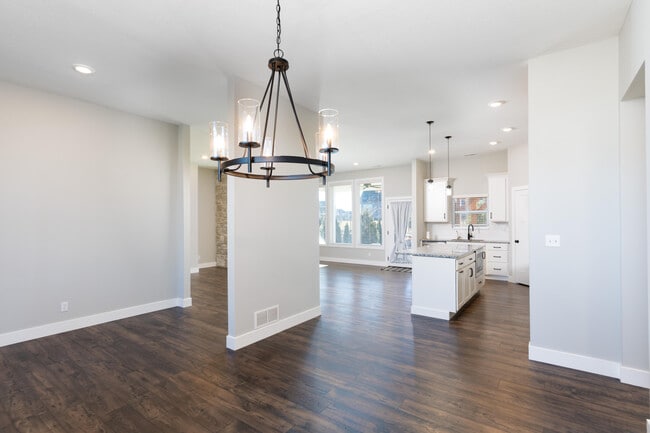 Building Photo - 4914 Glide Cv