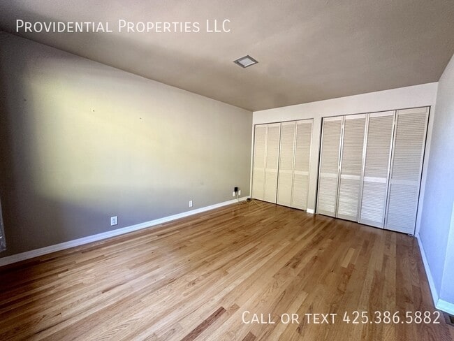 Building Photo - 3114 W Elmore St