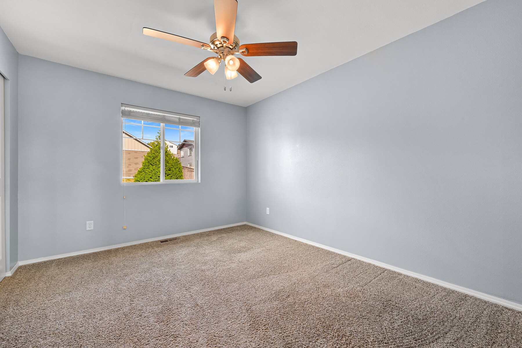 Building Photo - 1502 Portobello Ave