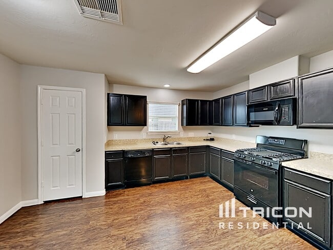 Building Photo - 21507 Palma Grove Way