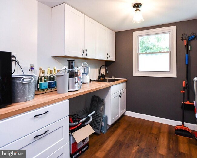 Building Photo - 4105 Yardley Ct
