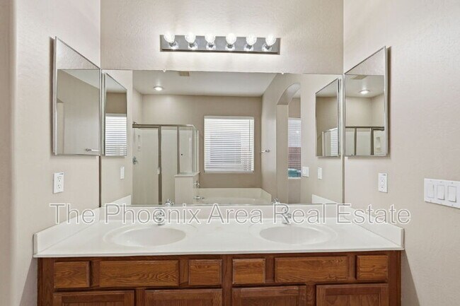 Building Photo - 44216 Palmen Dr