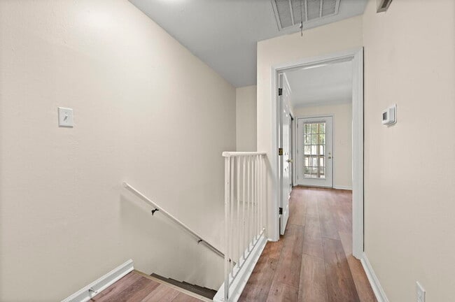 Building Photo - 5382 Rosedown Ct