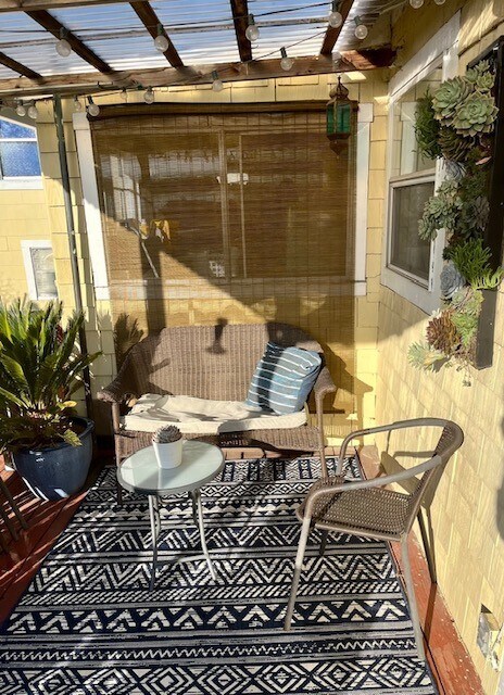 Building Photo - 6077 N Arlington Blvd