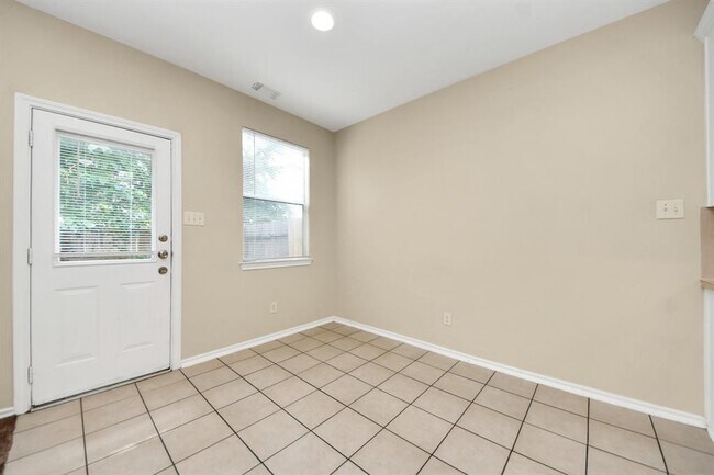 Building Photo - 8763 Thistlemoor Ln