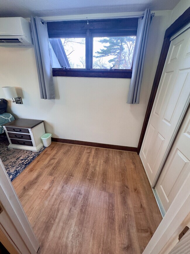 Building Photo - 2 A Cedar Dr