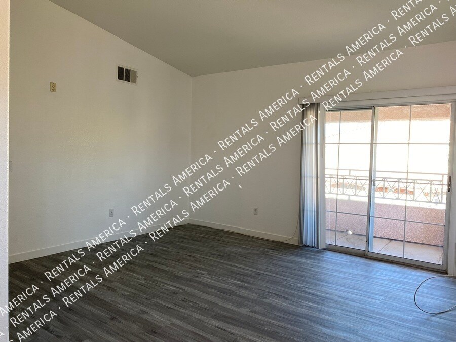 Building Photo - 401 Amber Pine St