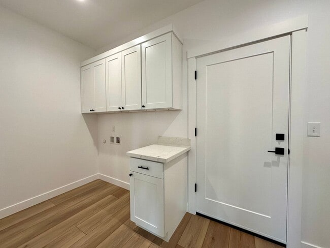 Building Photo - 2075 Bowfin Way