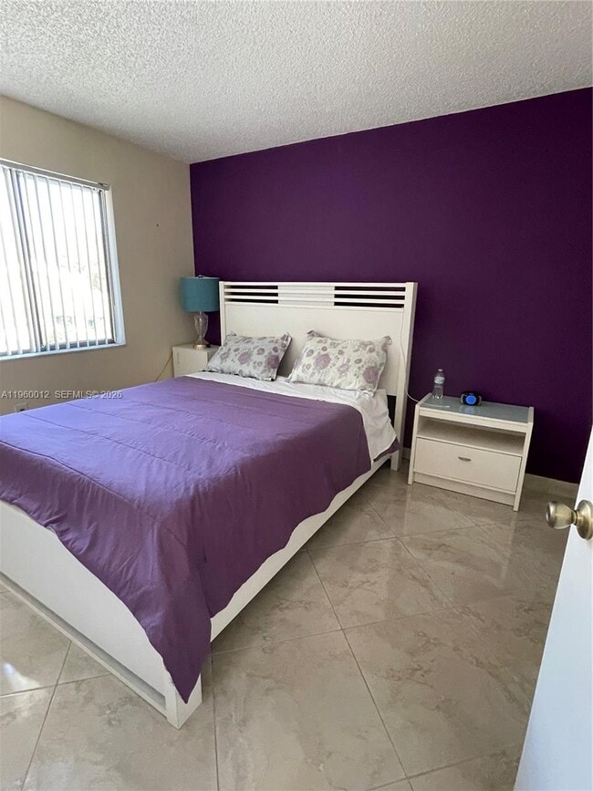 Building Photo - 1422 Amanda St