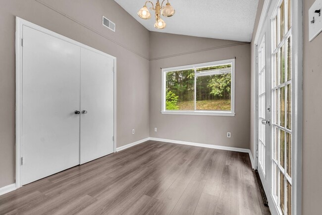 Building Photo - 1816 Rapier Dr