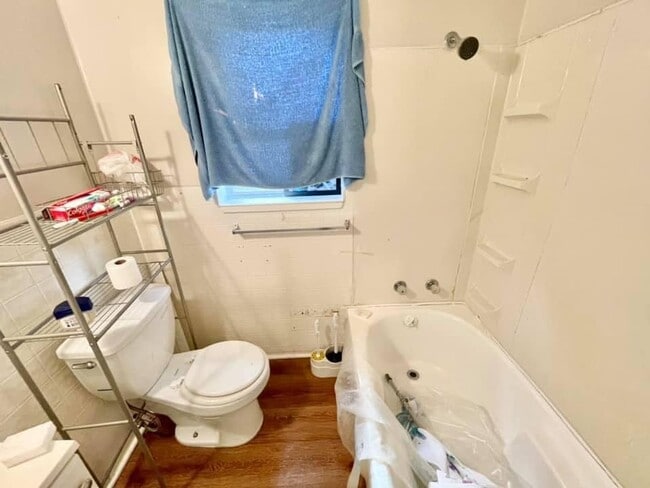 Building Photo - 1011 Kane St