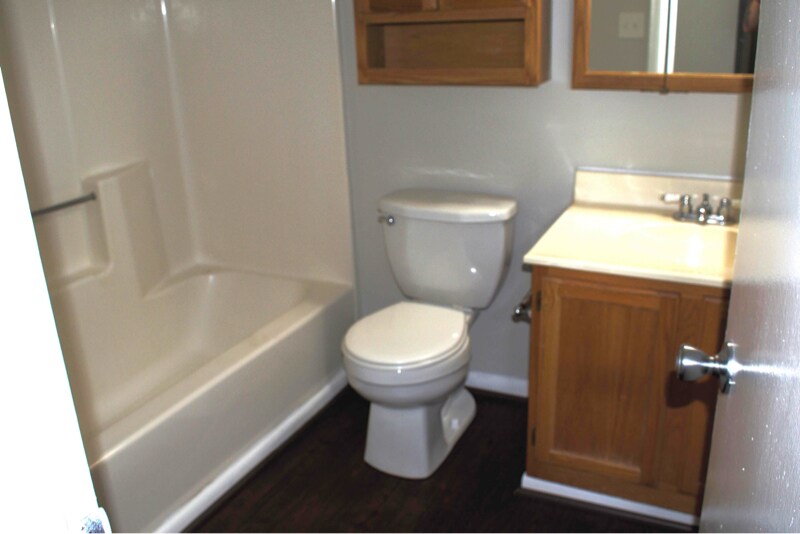 Building Photo - 67 Riverchase Dr