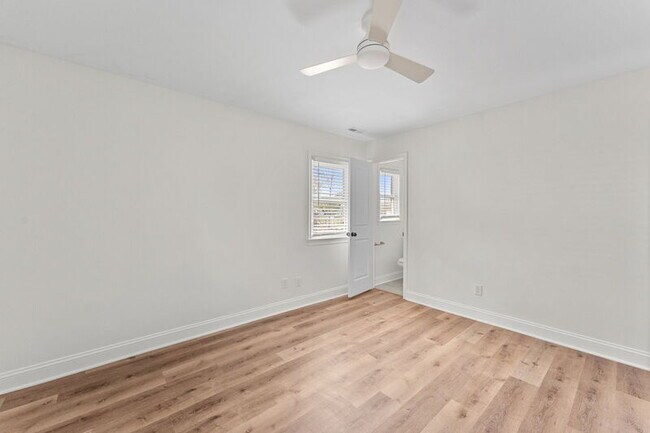 Building Photo - 7211 Mayetta Dr