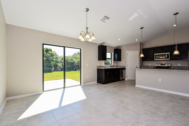 Building Photo - 4916 2nd St W, Lehigh Acres, FL