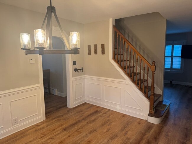 Building Photo - Beautiful Conshohocken 3 Bedroom 1 bath Ca...