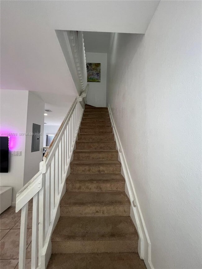 Building Photo - 8925 W 35th Ct