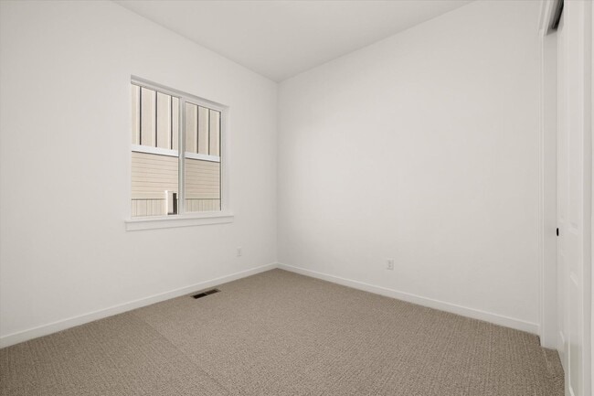 Building Photo - Brand New 3 Bedroom Home in Star