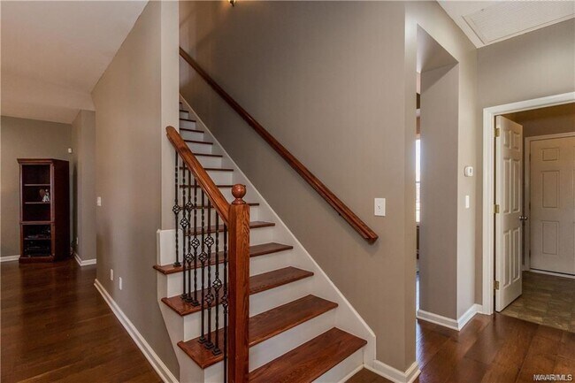 Building Photo - 9217 Springwood Ct