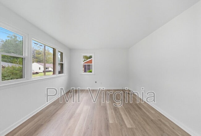 Building Photo - 2226 Florida Ave