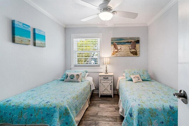 Building Photo - 305 57th St