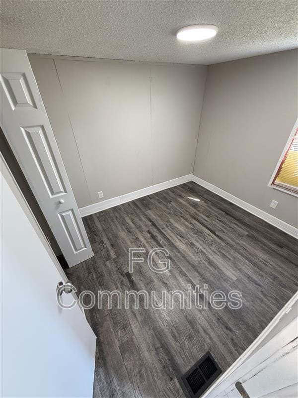 Building Photo - 3160 Dunn St