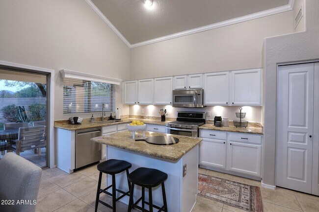 Building Photo - 10354 E Raintree Dr