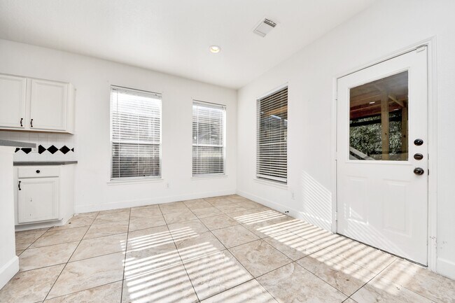 Building Photo - 13515 Scarab Dr