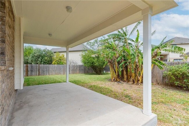 Building Photo - 18 Fairmont Ave