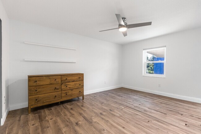 Building Photo - 4.8 Acres of Peaceful Country Living With No HOA