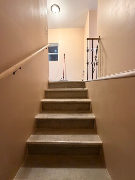 Building Photo - 6741 S Bishop St