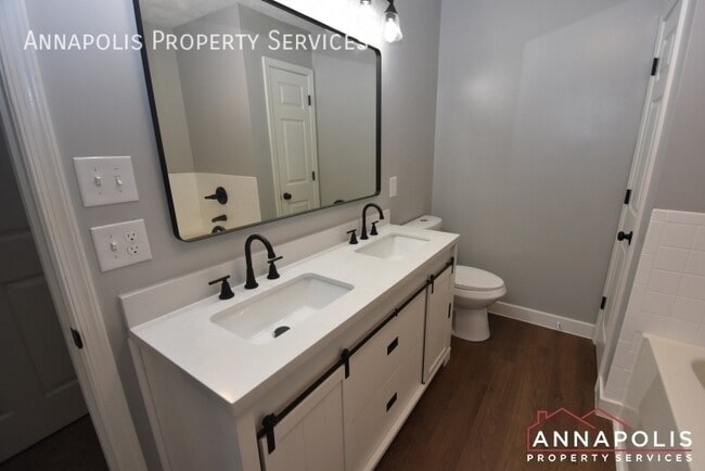Building Photo - 8031 Brookstone Ct