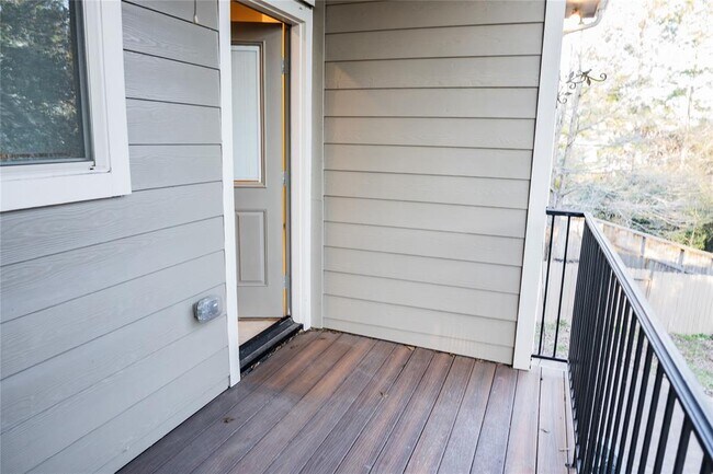 Building Photo - 211 Cheswood Forest Pl