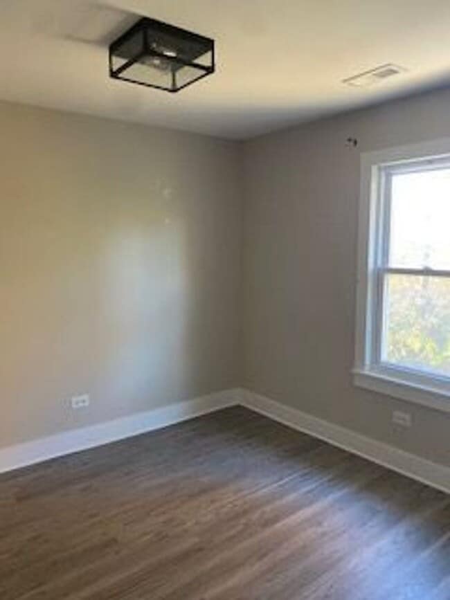 Building Photo - 428 Talcott Ave