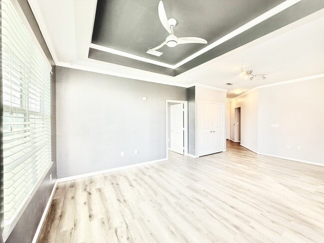 Building Photo - 4221 W Spruce St