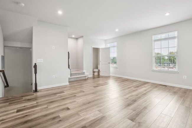 Building Photo - Lukas Park, Over 2000 Square Feet, Nearly New Build... Everything you want all in one! Come see f...